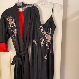 Natori Black Embroidered Long Lounge Set - Size XS